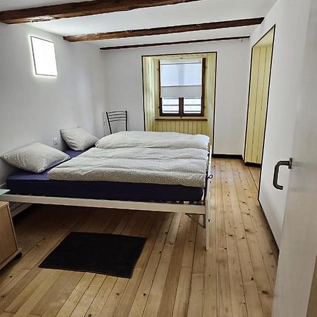 Airolo With Private Parking Apartment Bagian luar foto