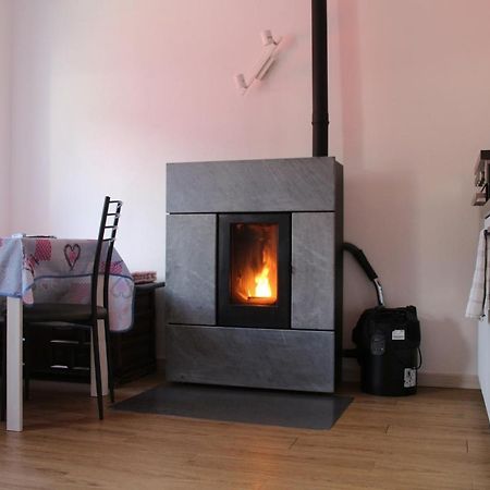 Airolo With Private Parking Apartment Bagian luar foto