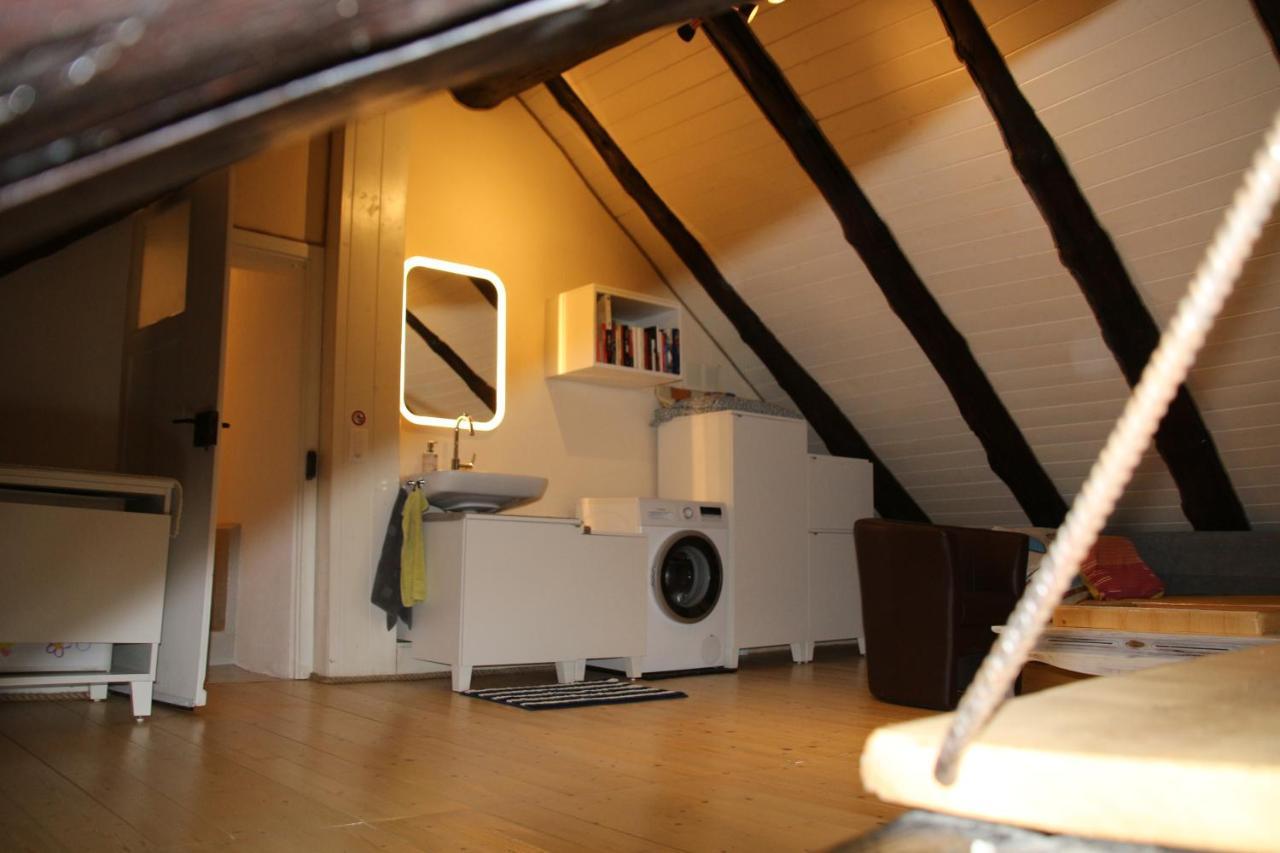 Airolo With Private Parking Apartment Bagian luar foto