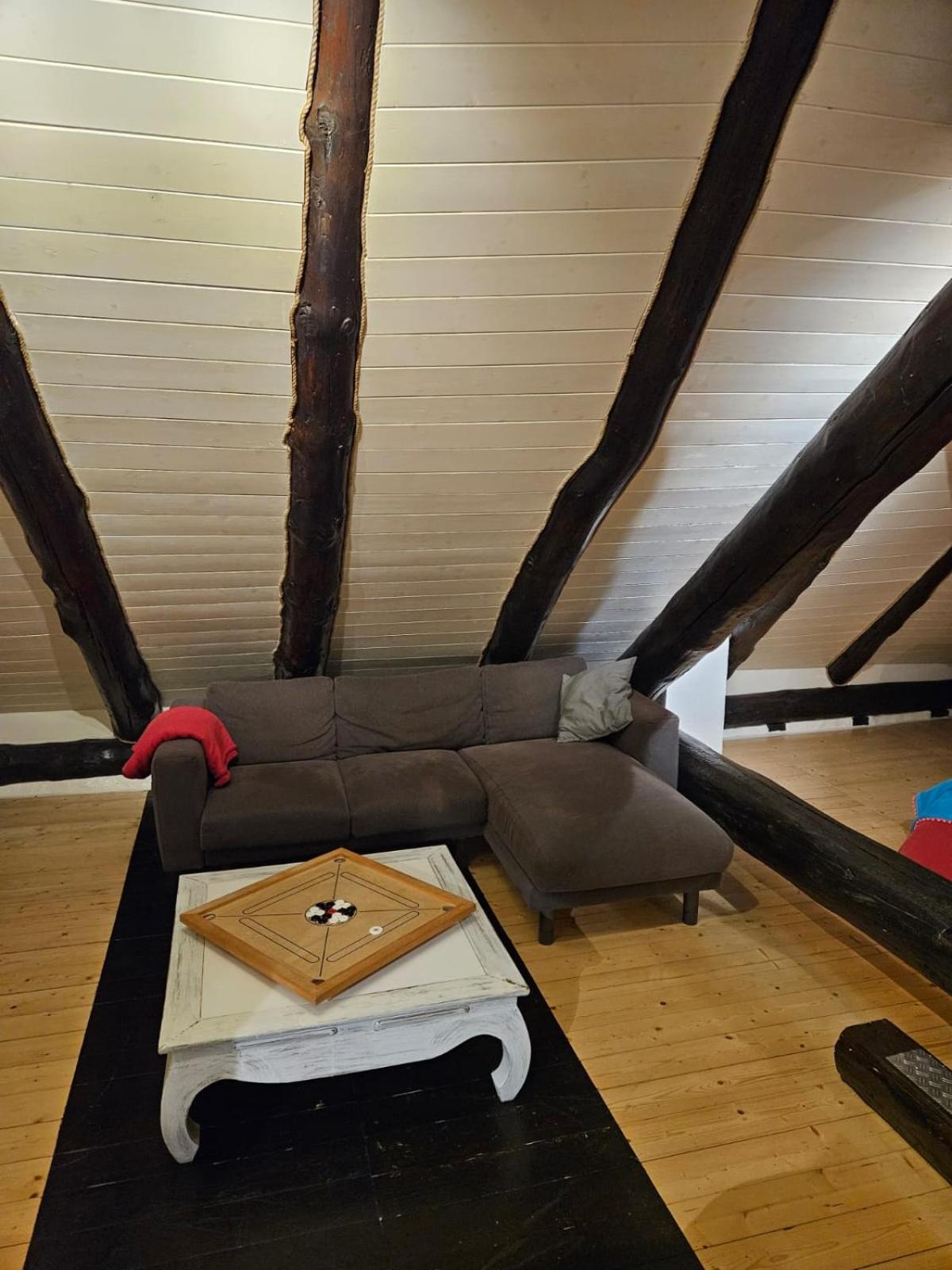 Airolo With Private Parking Apartment Bagian luar foto