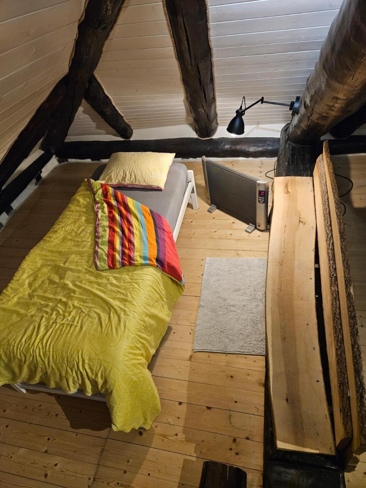 Airolo With Private Parking Apartment Bagian luar foto