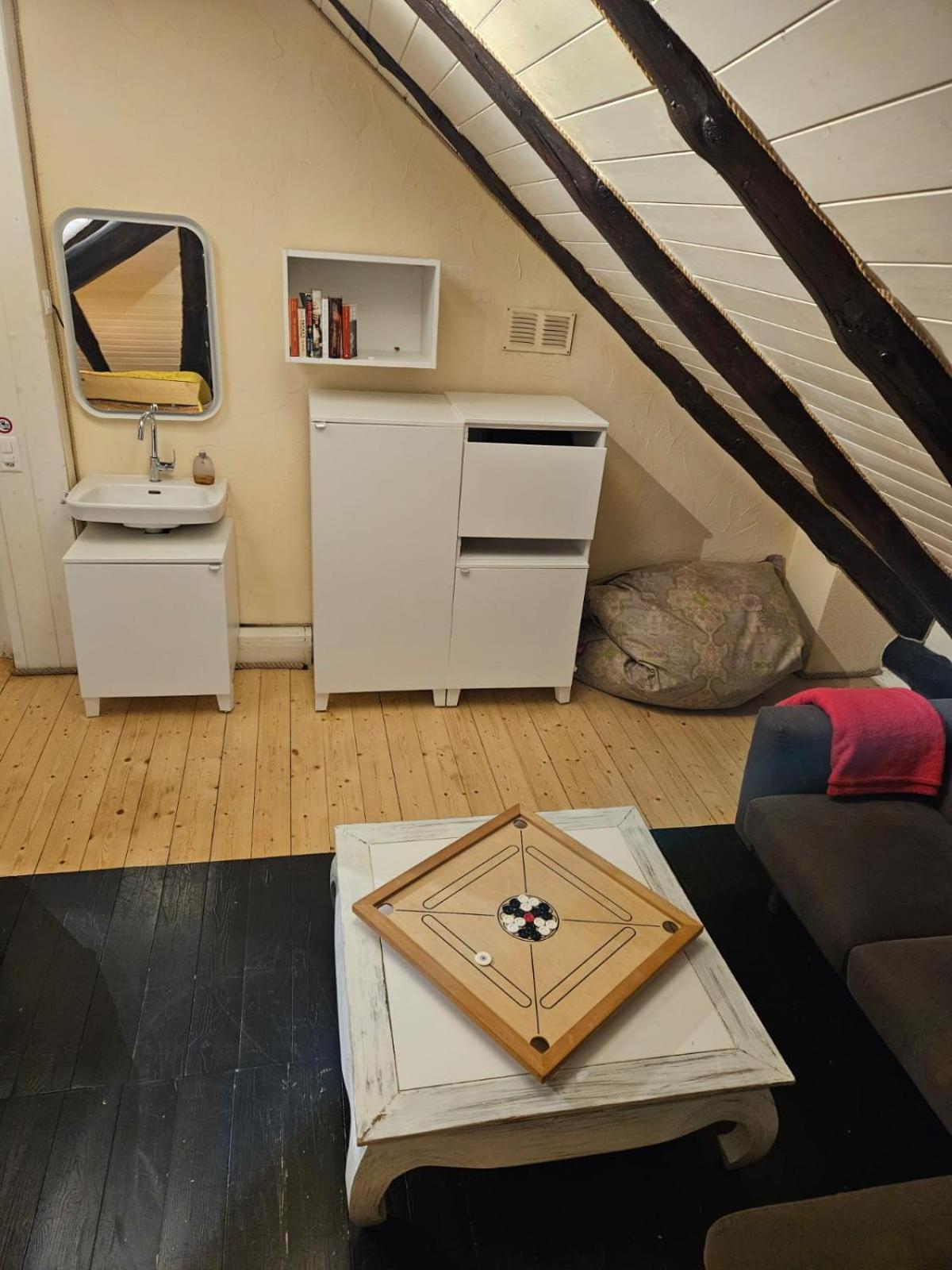 Airolo With Private Parking Apartment Bagian luar foto