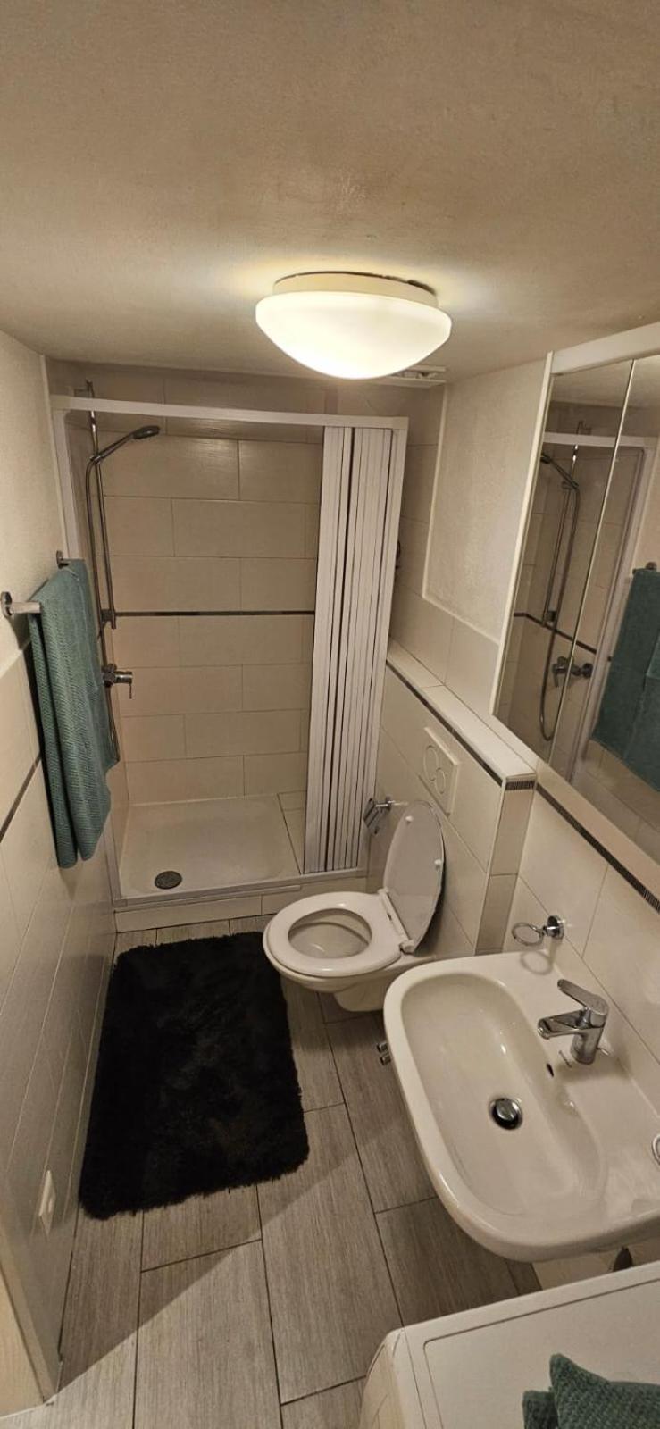 Airolo With Private Parking Apartment Bagian luar foto